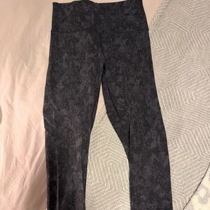 Lululemon Wunder Train 25" Snake Design Size 6